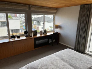 積水ハウスで家を建てる年収と資金計画を考える参考になる寝室内デスクコーナー