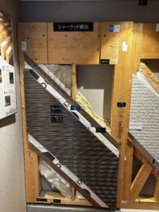 北海道マイホームセンター札幌会場で撮影した壁構造の展示模型。標準仕様そのものを示すとは限らず、仕様は商品・時期により異なる